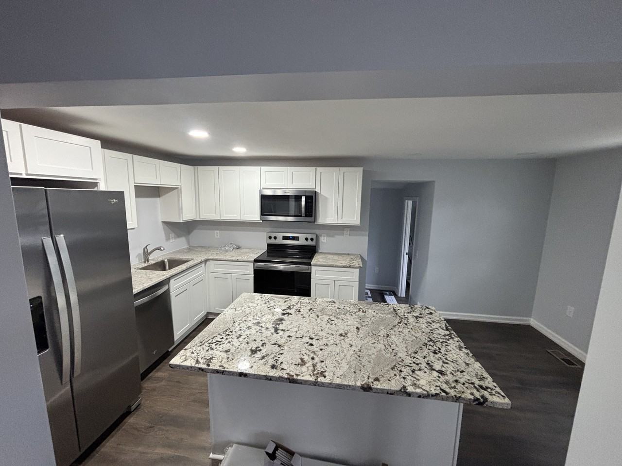 841 Mcarthur Ave #NA - Photo 4 of 11