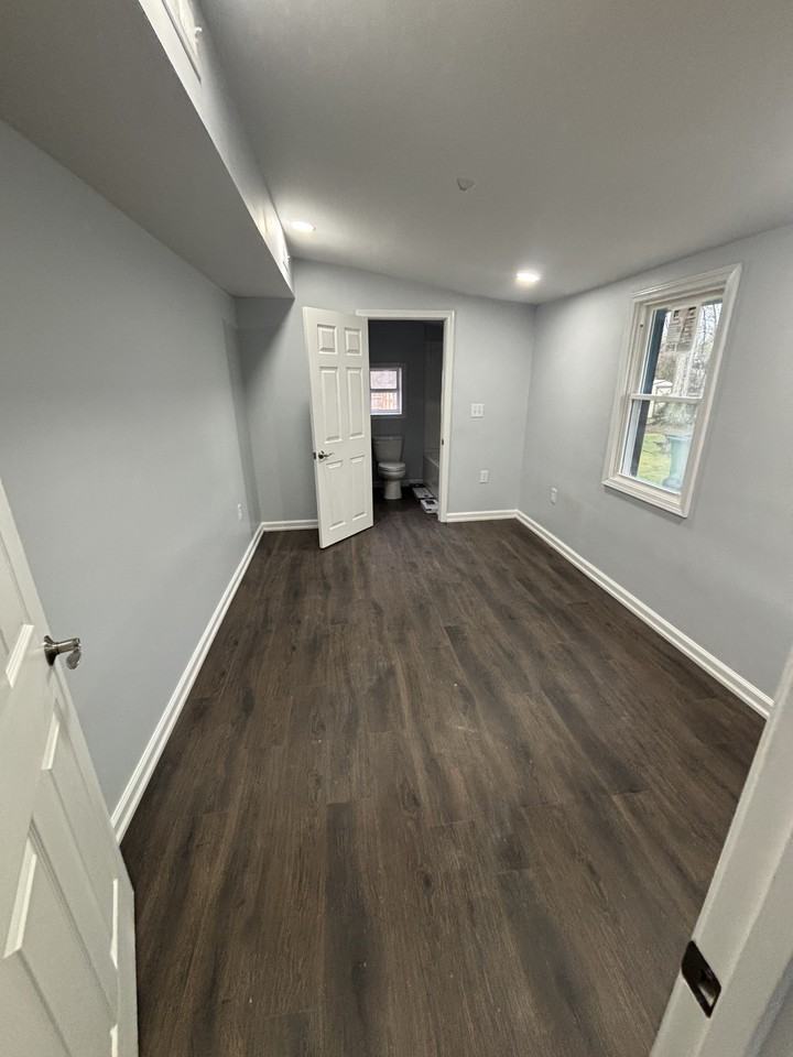 841 Mcarthur Ave #NA - Photo 7 of 11