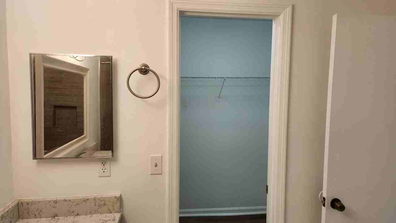 Emory Oaks Way #572 - Photo 3 of 5