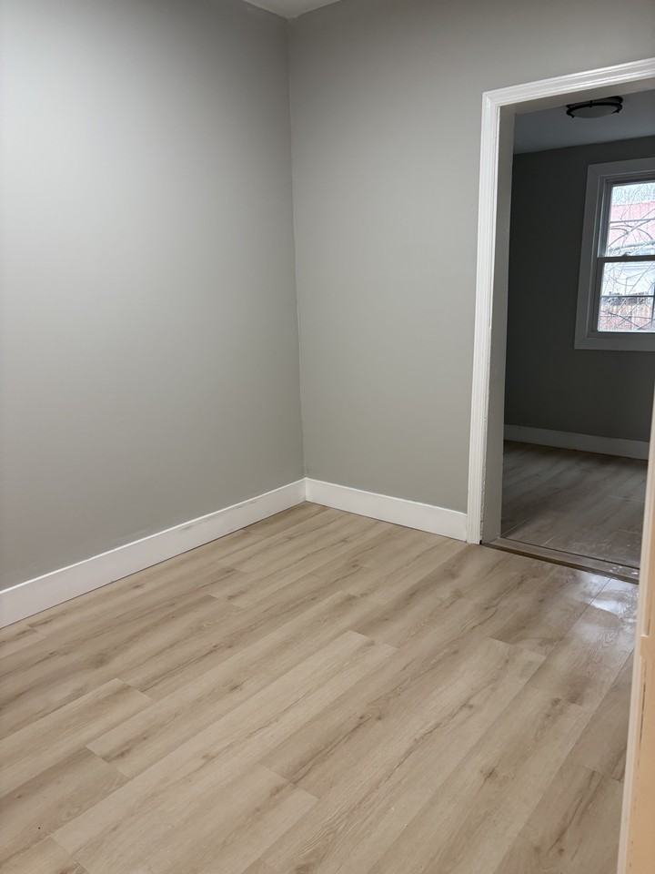 200 Myrtle Ave - Photo 3 of 6