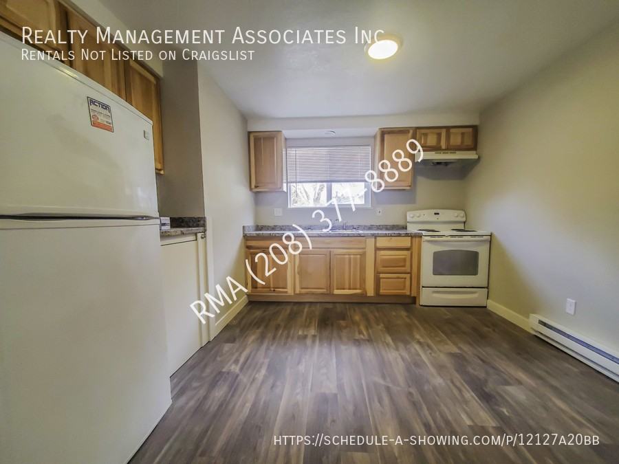 438 W Idaho Ave #B - Photo 5 of 11