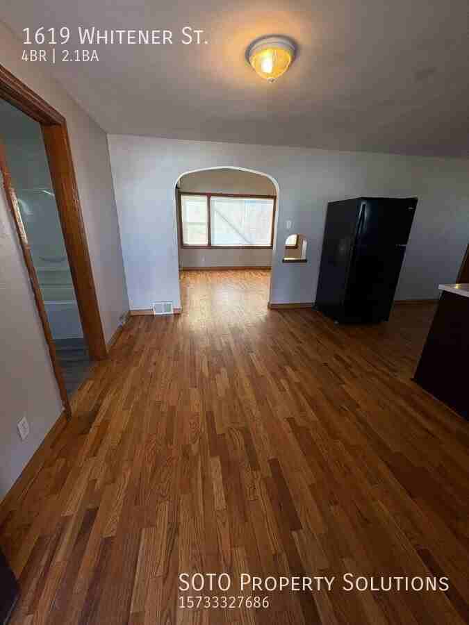 1619 Whitener St - Photo 2 of 22