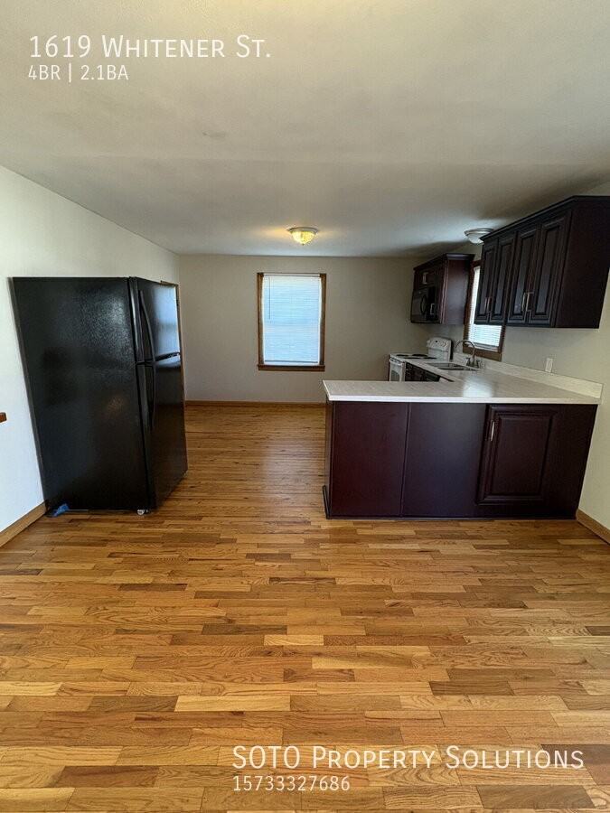 1619 Whitener St - Photo 3 of 22