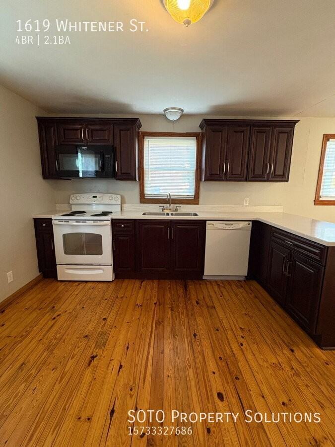 1619 Whitener St - Photo 4 of 22