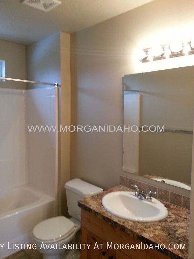 11904 W Fairview Ave #202 - Photo 6 of 10