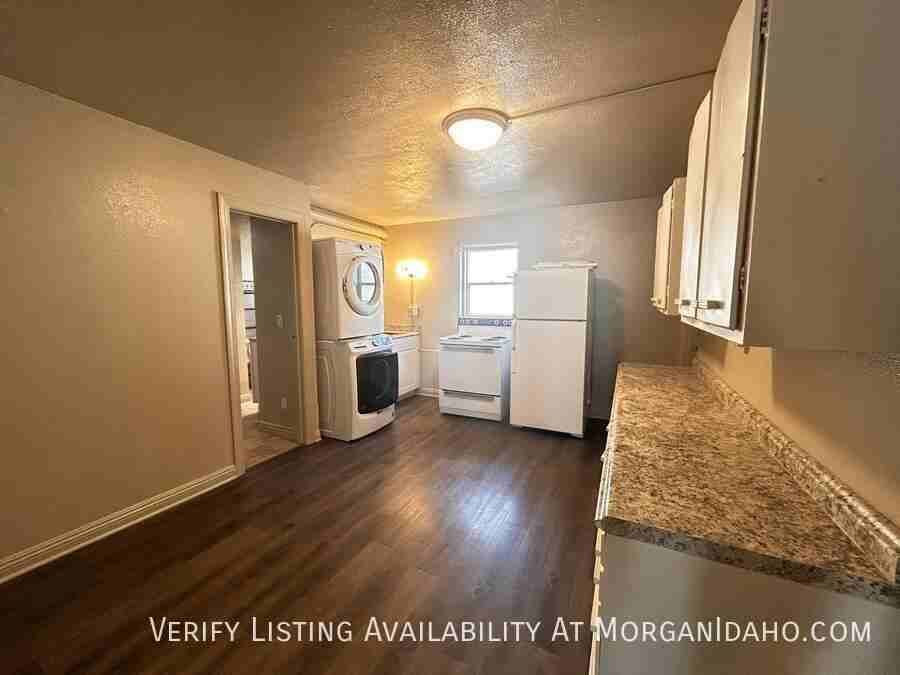 219 4th St S - Photo 4 of 6