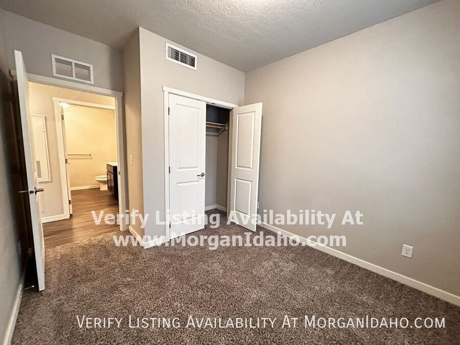 1021 S Elder St #204 - Photo 5 of 11