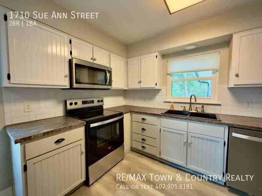 1710 Sue Ann St - Photo 4 of 21