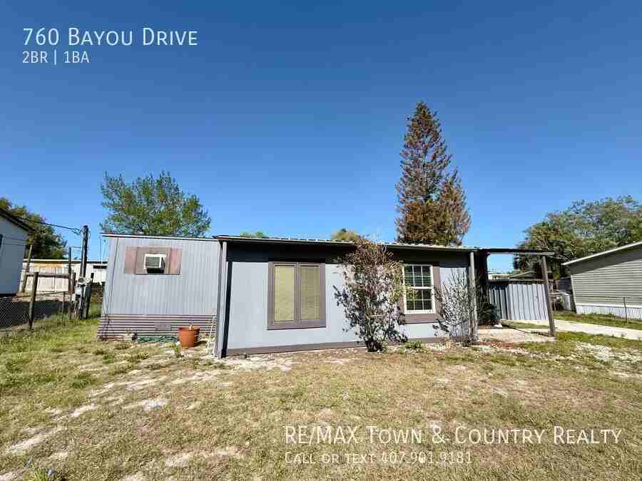 760 Bayou Dr - Photo 2 of 14