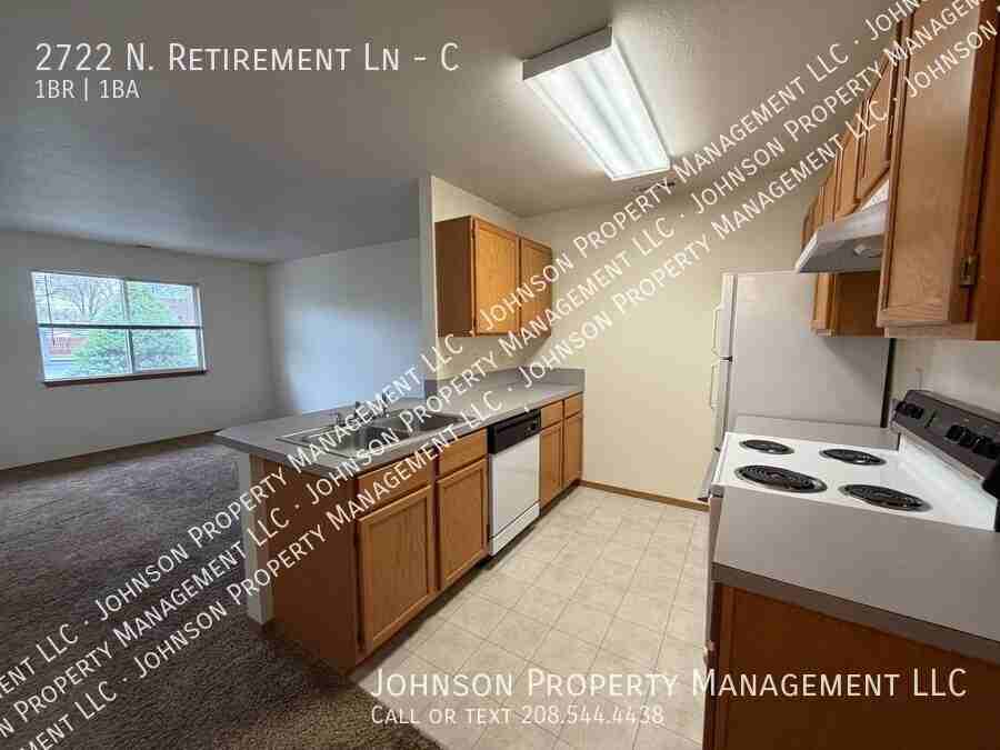 2722 N Retirement Ln #C - Photo 2 of 11