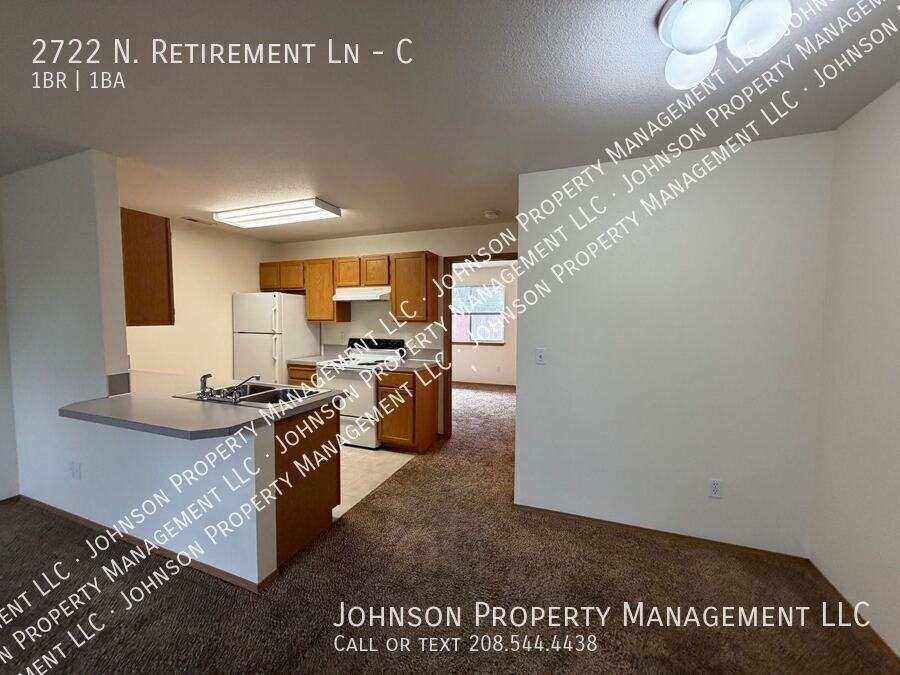 2722 N Retirement Ln #C - Photo 4 of 11