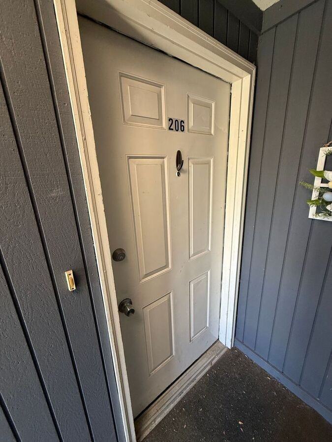 607 S Main St #607-206 - Photo 4 of 10