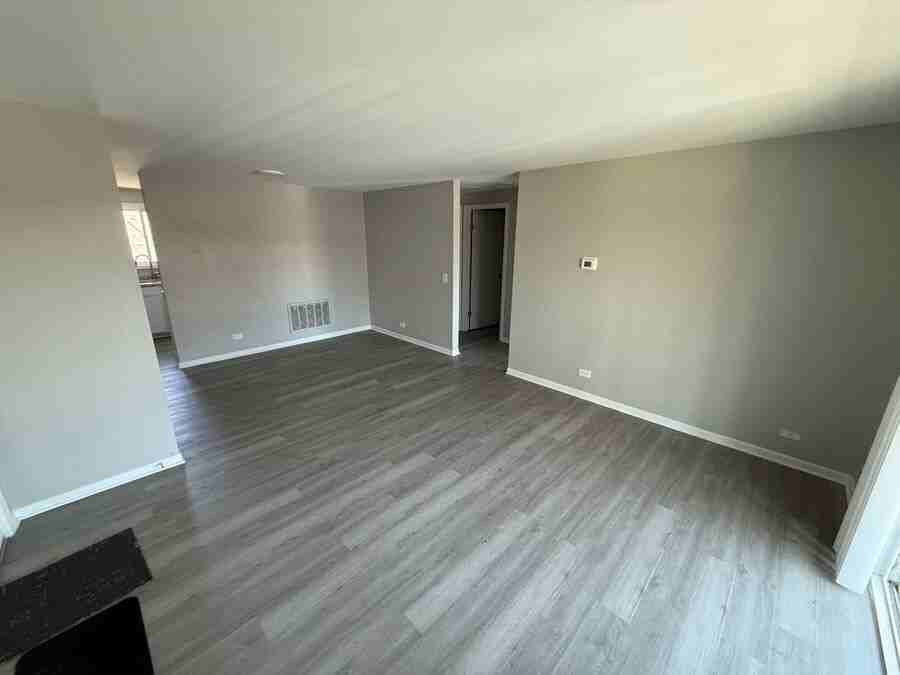 607 S Main St #607-206 - Photo 5 of 10