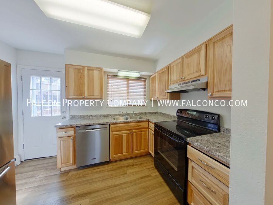 4725 Picturesque Dr #A - Photo 2 of 12