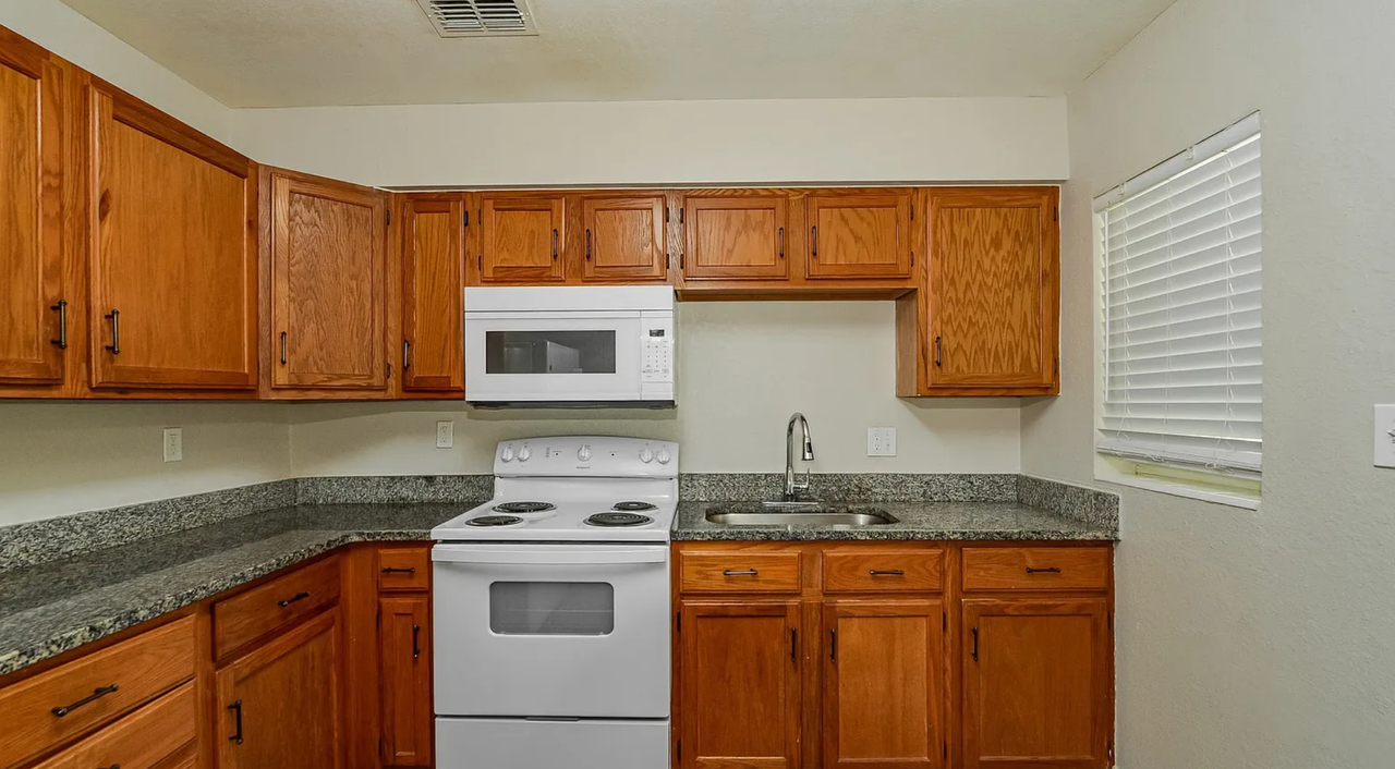 206 5th Jpv St #NA - Photo 3 of 15
