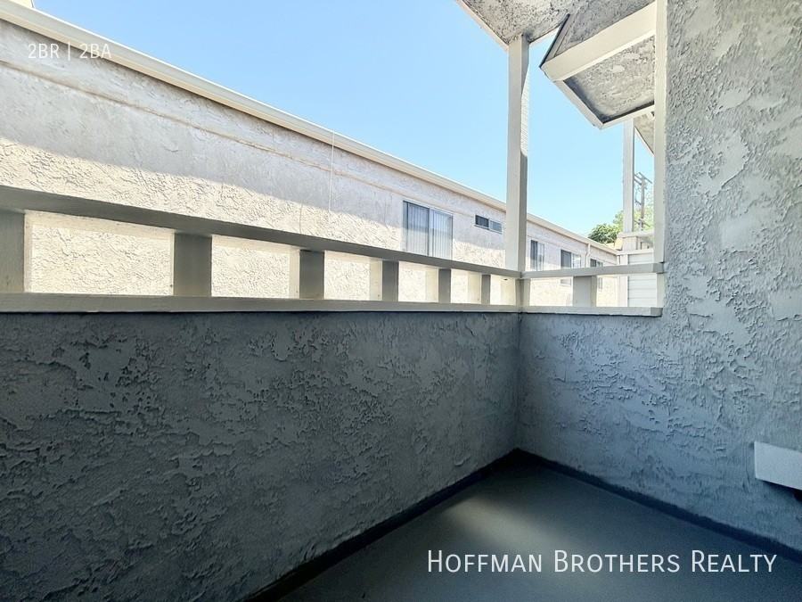 10346 Commerce Ave #9 - Photo 6 of 16