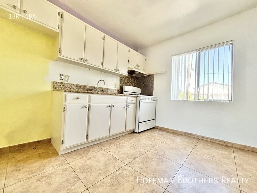7357 Sepulveda Blvd #24 - Photo 2 of 8