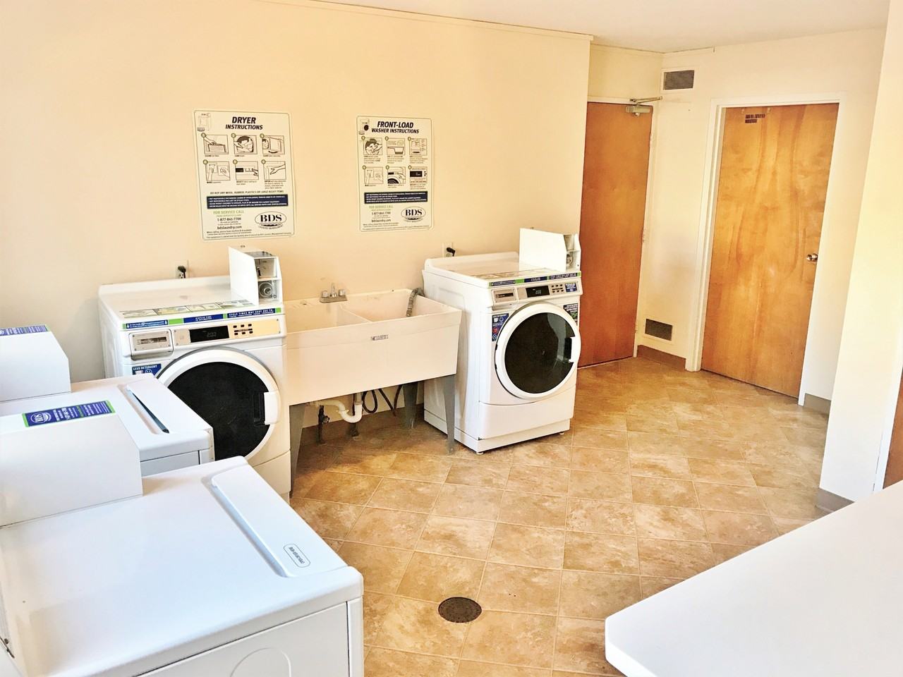 500 2nd St #B6 - Photo 5 of 6