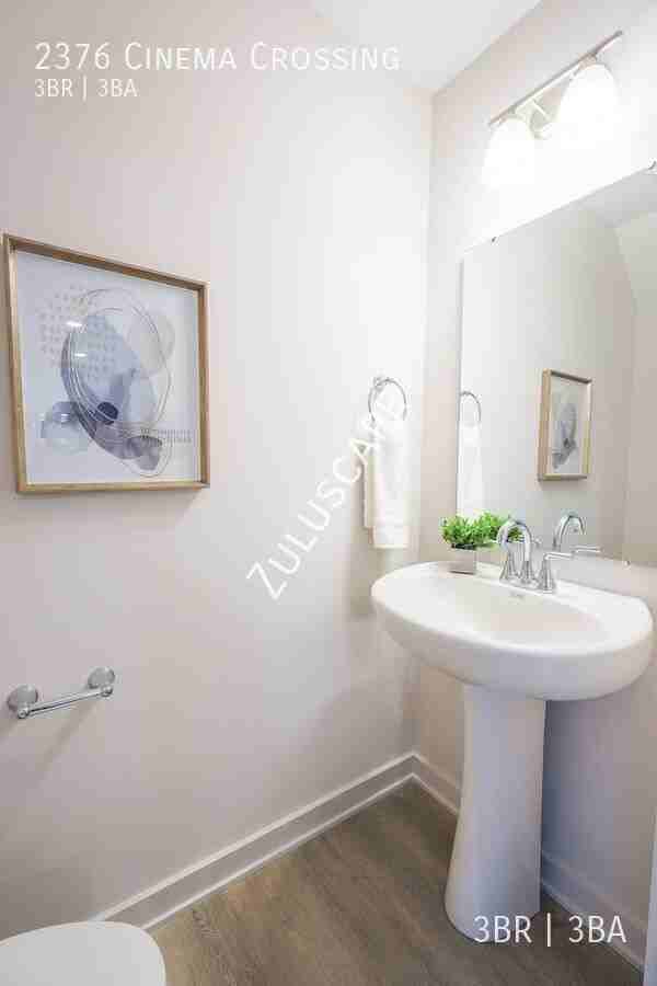 2376 2376 Cinema Crossing - Photo 5 of 22