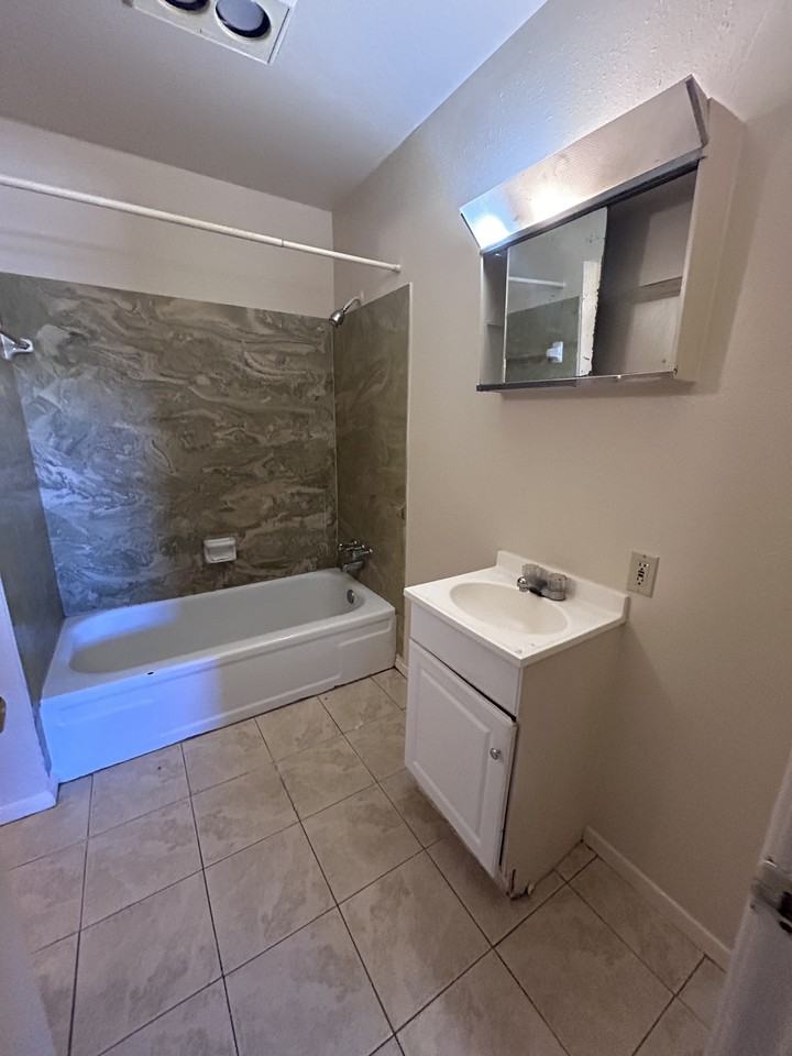 2800 Cerrillos Rd #91 - Photo 7 of 7