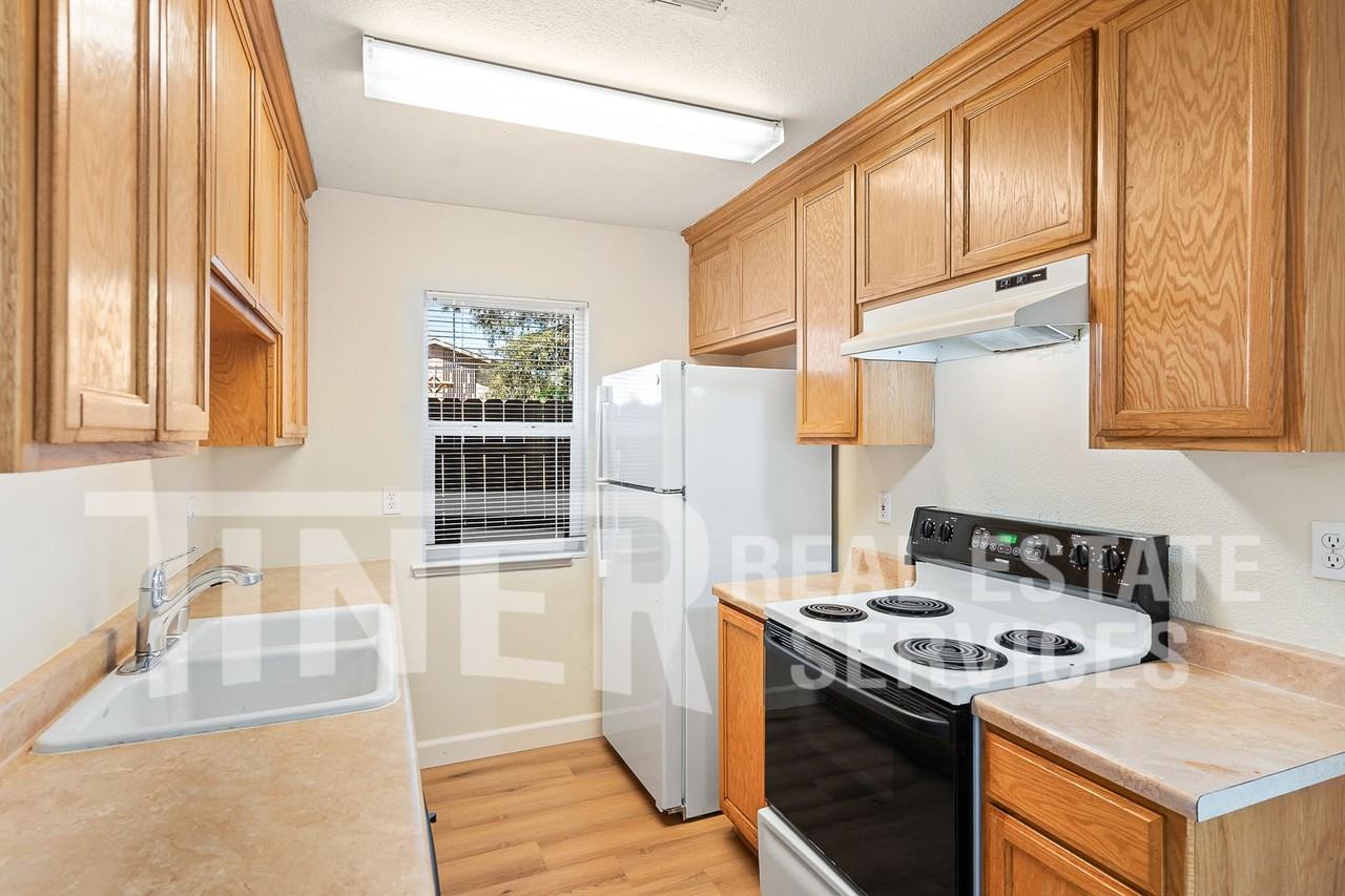 5710 Cypress Ave - Photo 4 of 25