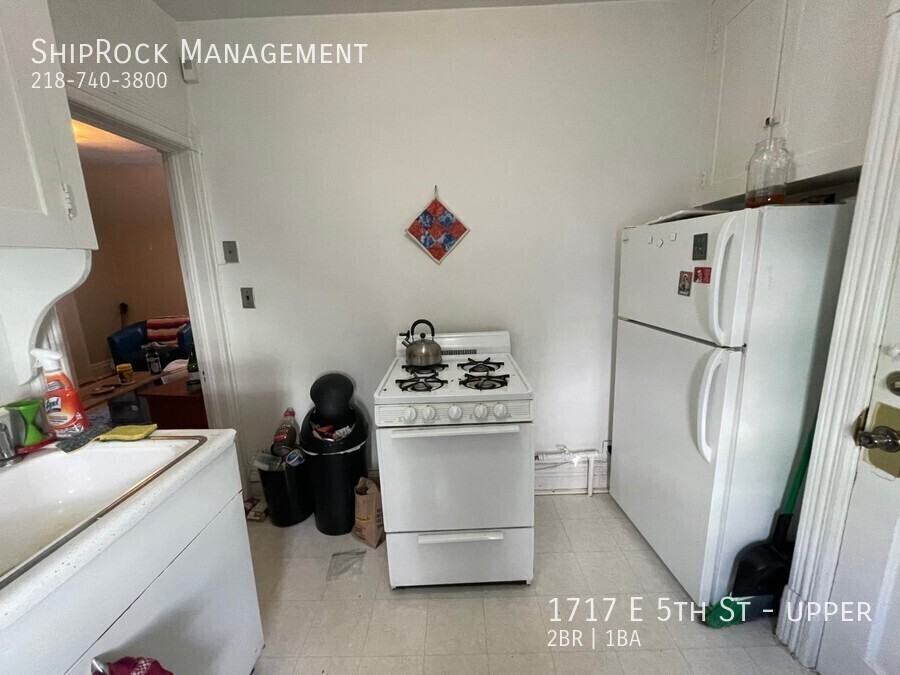 1717 E 5th St - Photo 3 of 7