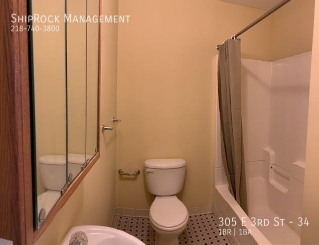 305 E 3rd St #34 - Photo 7 of 8