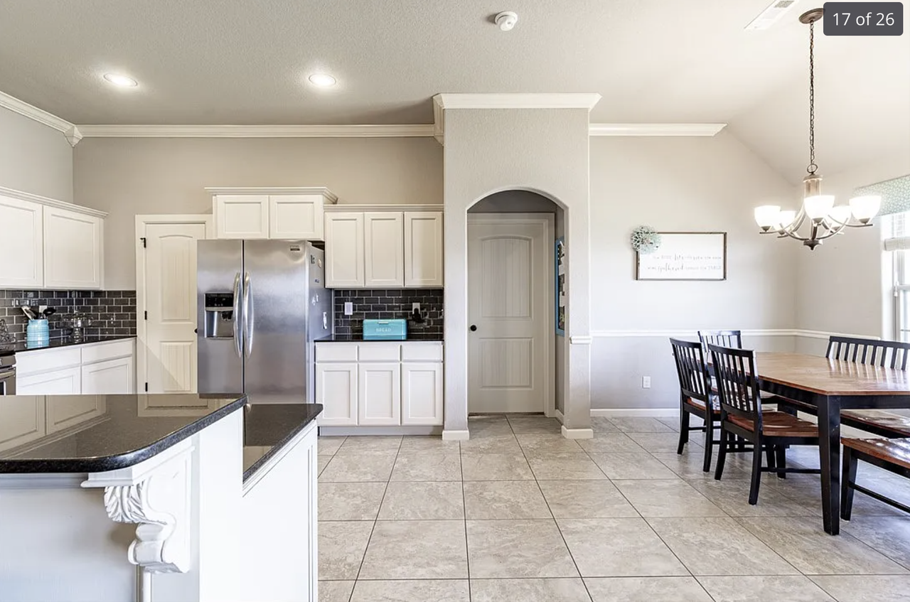 1460 Abbey Ln #NA - Photo 5 of 21