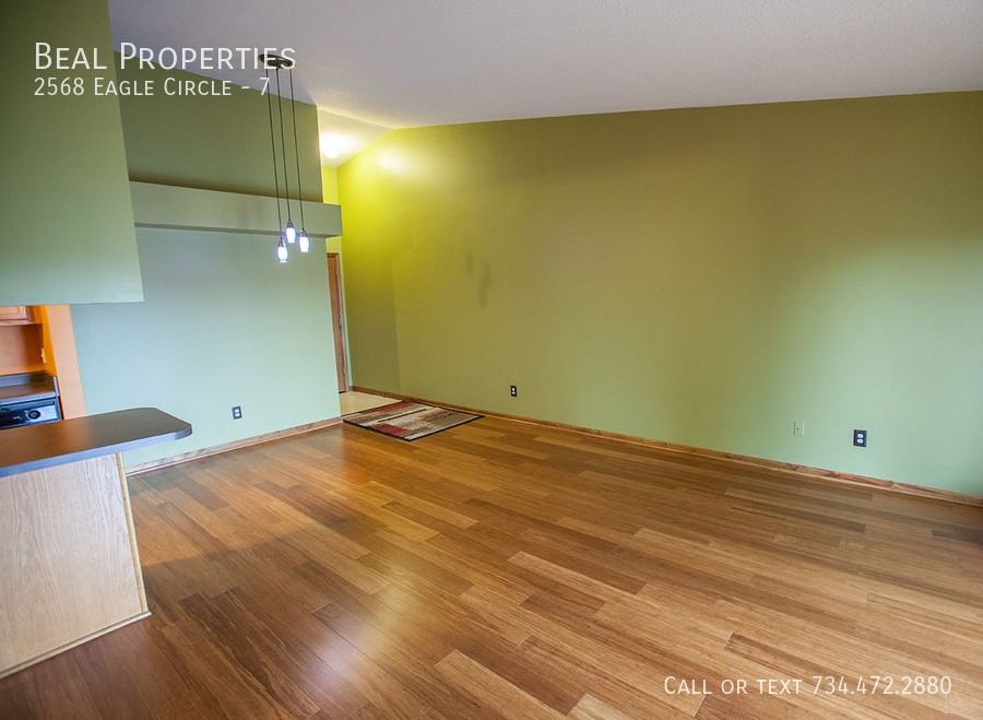 2568 Eagles Cir #7 - Photo 2 of 9