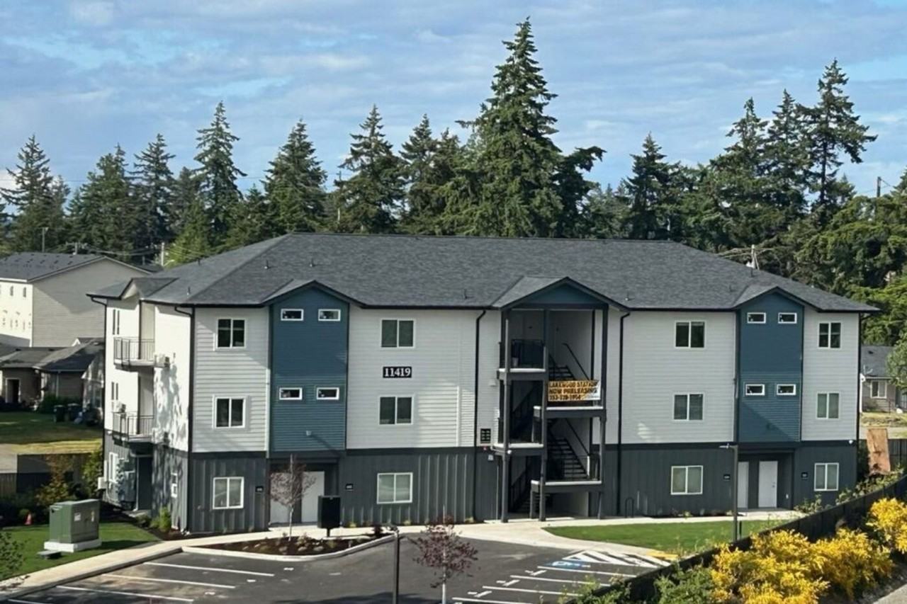 Lakewood Station - Photo 2 of 12