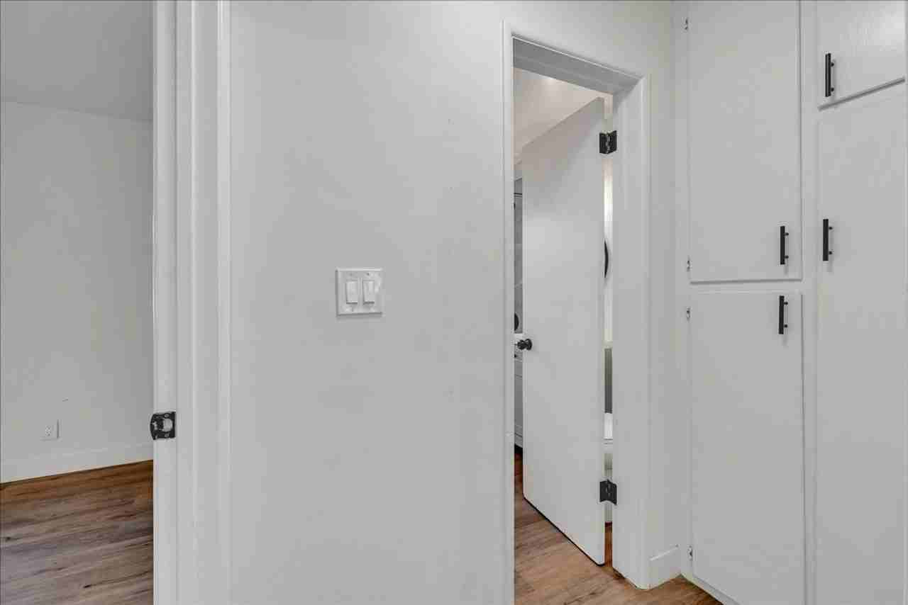 12629 Truro Ave #B - Photo 7 of 17