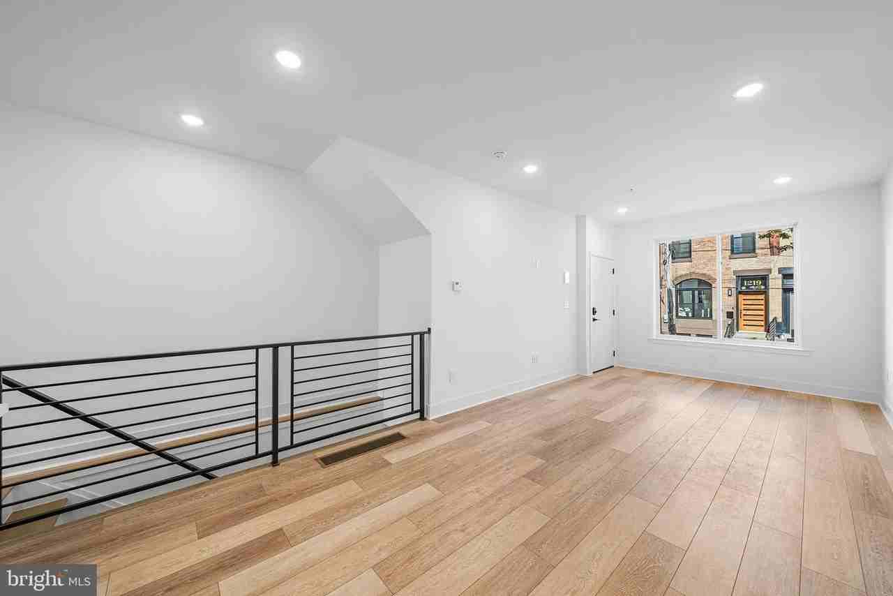 1216 N 28th St #1 - Photo 6 of 23