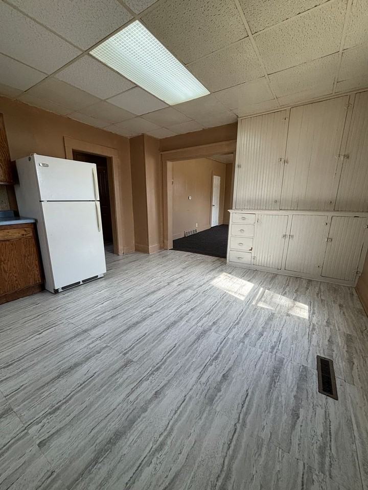 419 Ankeny St - Photo 3 of 10