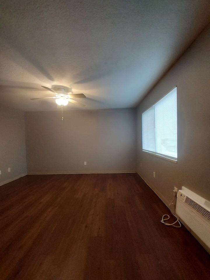 169 S 6th St #A - Photo 2 of 6
