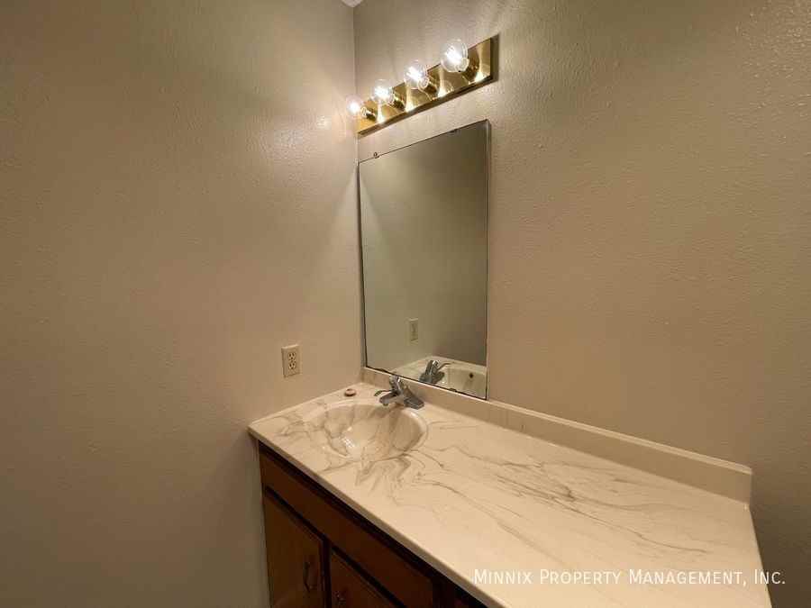 500 4th Ave #09 - Photo 7 of 20