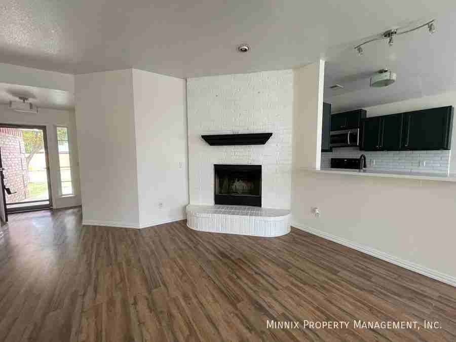 4728 Capulin Ln - Photo 2 of 15