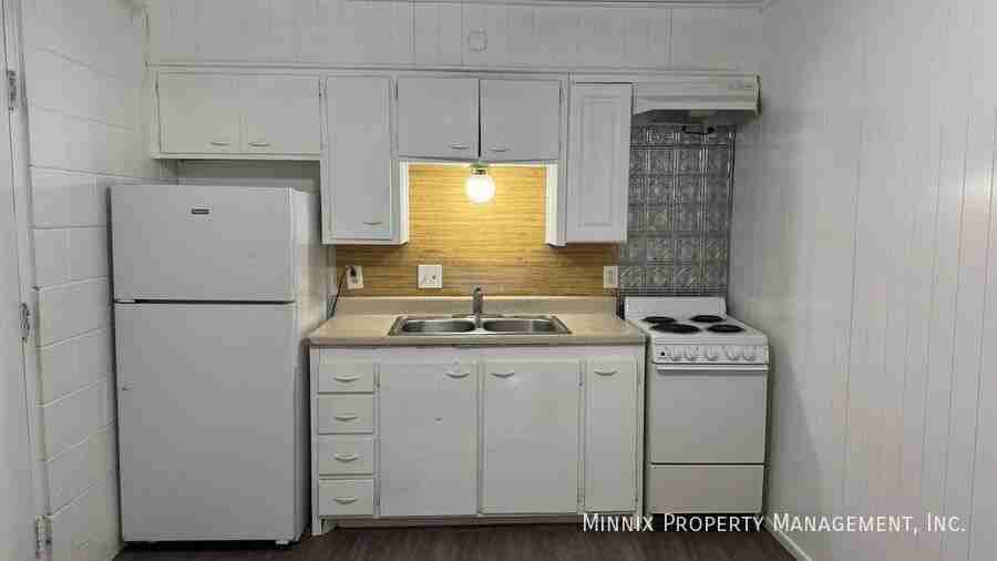 2212 2nd St #10 - Photo 6 of 12