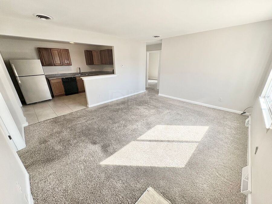 1060 Emporia St - Photo 2 of 17