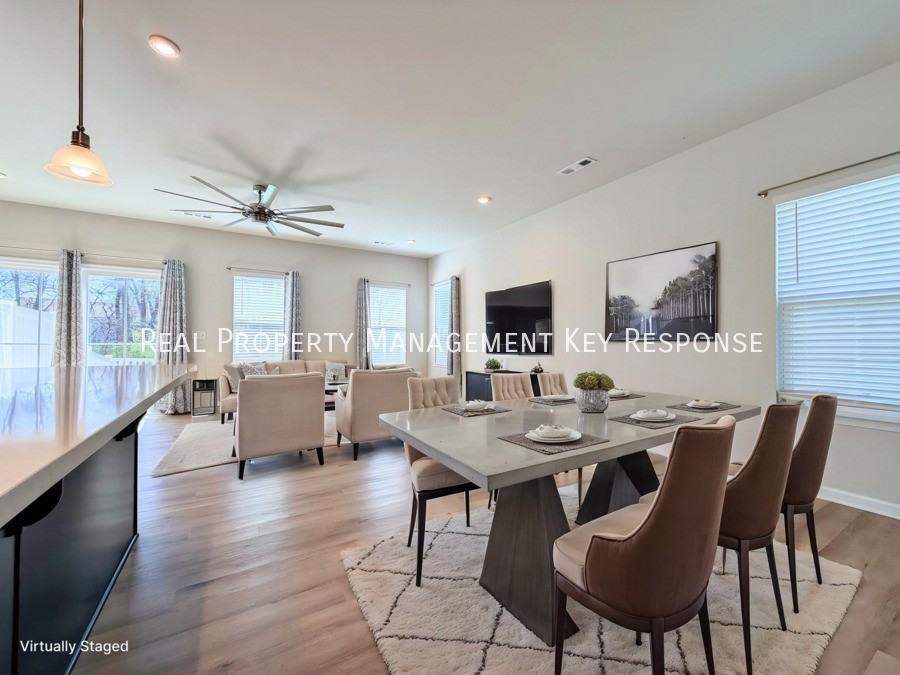 1141 Duncan St - Photo 3 of 15