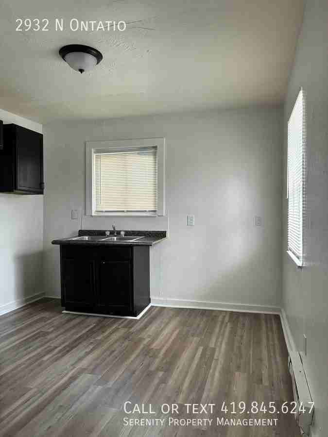 2932 N Ontario St - Photo 2 of 5