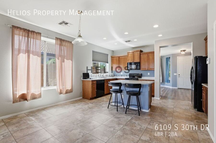 6109 S 30th Dr - Photo 7 of 37