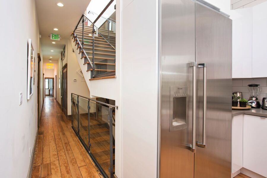 45 Mccoppin St #05 - Photo 4 of 11