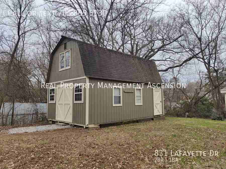 831 Lafayette Dr - Photo 3 of 27