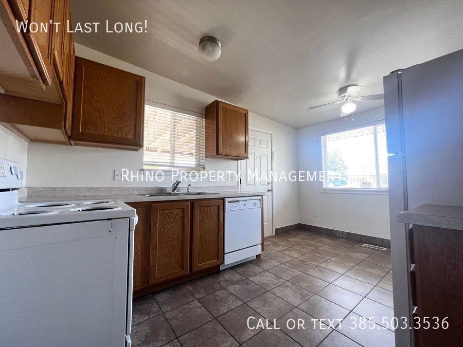 43 S 300 W - Photo 3 of 10