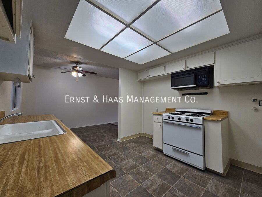 282 Molino Ave #B - Photo 7 of 17