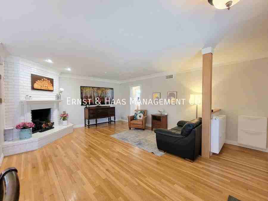 3520 E Curry St - Photo 3 of 42