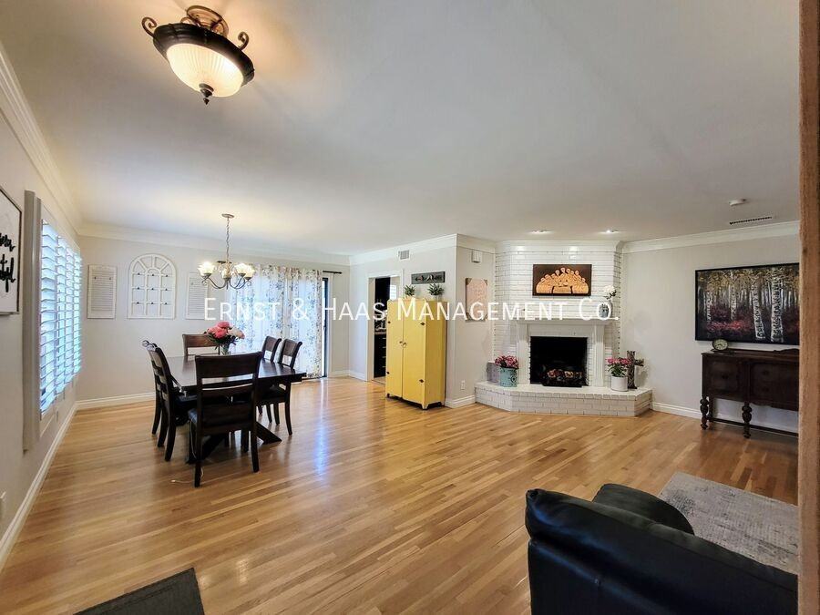 3520 E Curry St - Photo 4 of 42