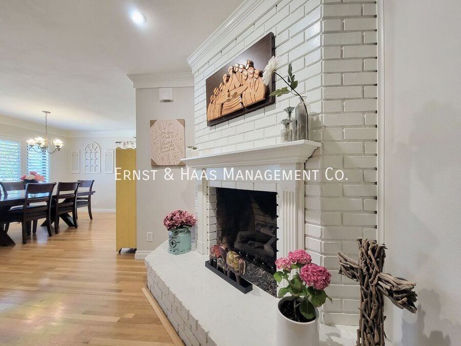 3520 E Curry St - Photo 6 of 42