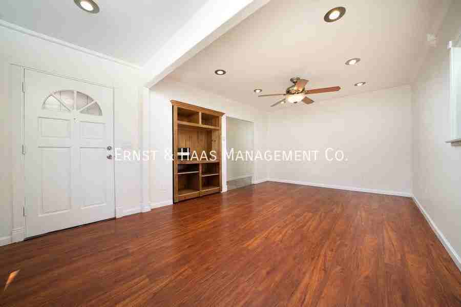 1635 E Erie St - Photo 5 of 12