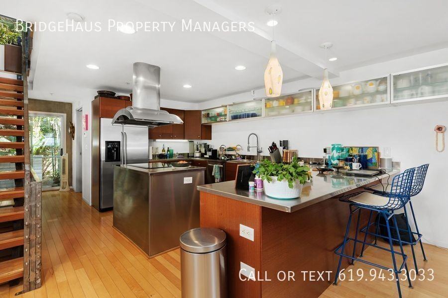 3033 India St #4 - Photo 5 of 26